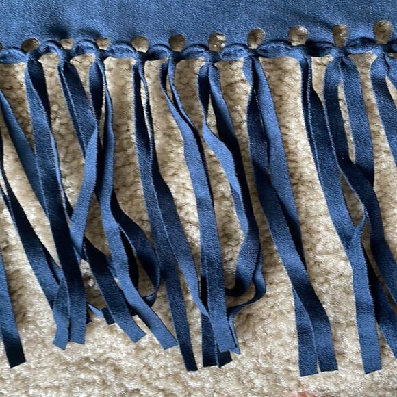Renee's NYC Blue Triangle Scarf - Picture 7 of 13